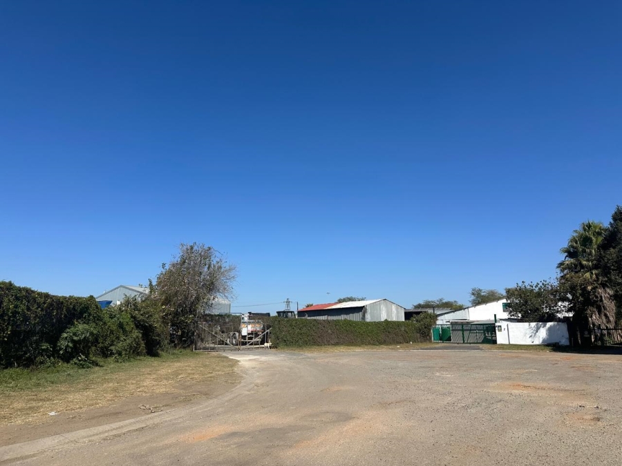 0 Bedroom Property for Sale in Zinniaville North West